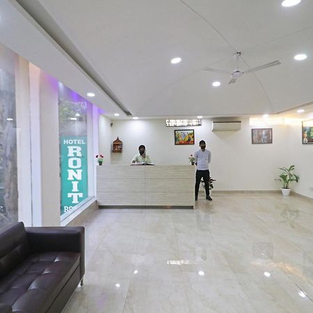 Hotel Grand Suites By D'Capitol Near Delhi Airport 뉴델리 외부 사진