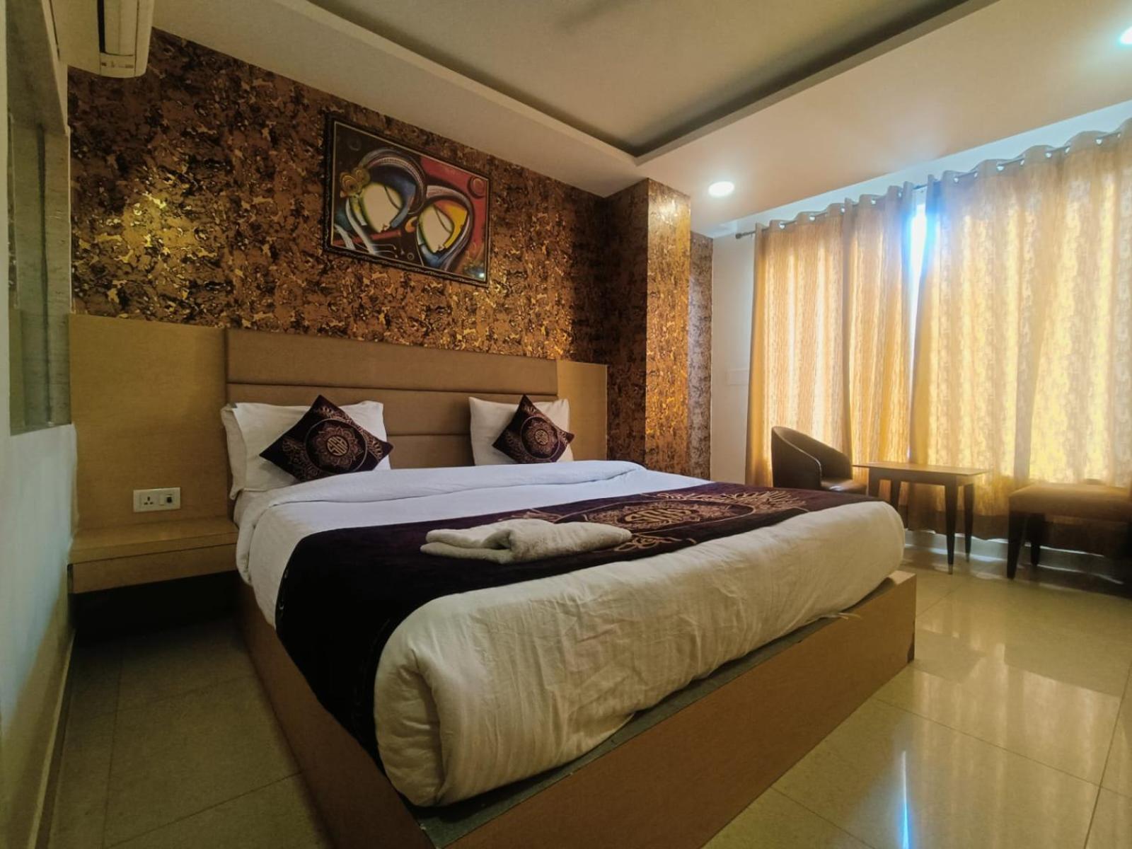 Hotel Grand Suites By D'Capitol Near Delhi Airport 뉴델리 외부 사진